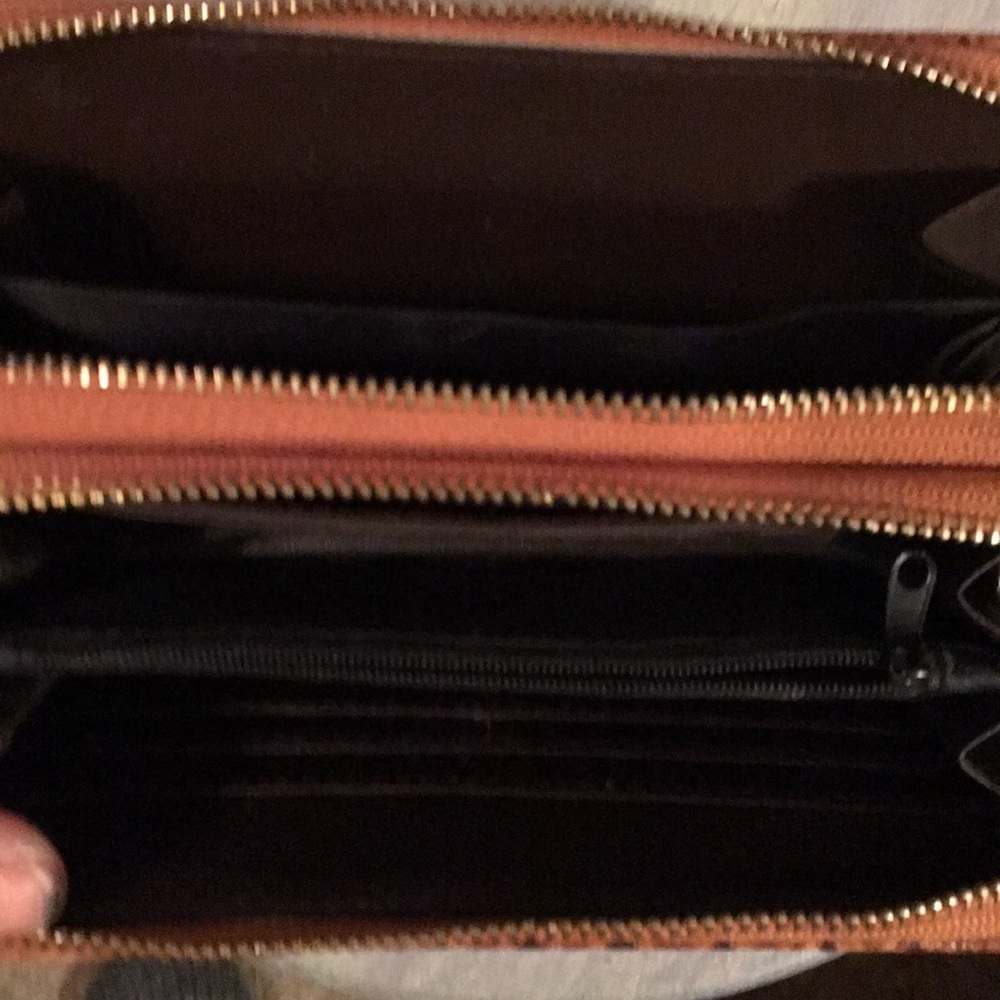 Wallet - Picture 2 of 3